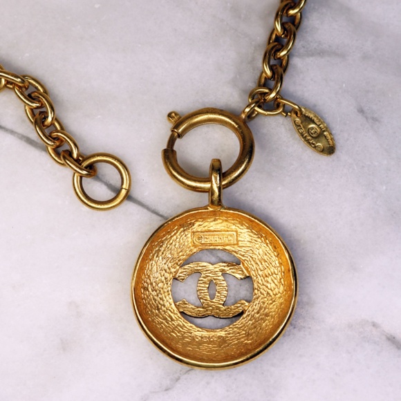 Chanel CC Logo Pendant Necklace with Spring Ring Clasp and Oval Cartouche ID Tag - Picture 15 of 16